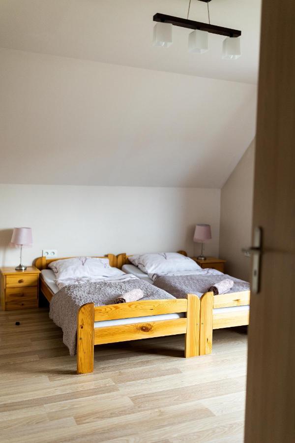 Rodzinny Apartament Folker Wegierska Gorka Exterior photo